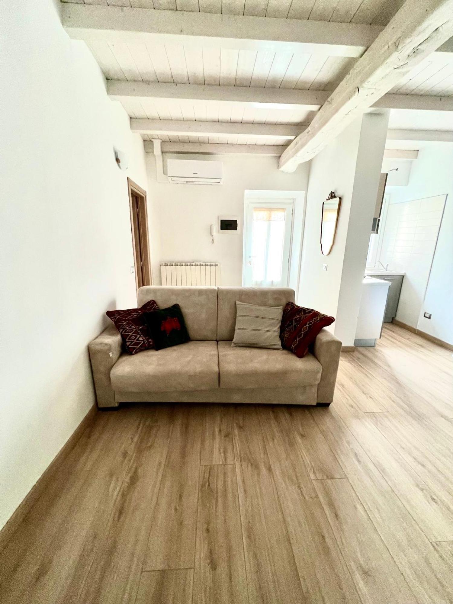 Casa Sul Lago Arona Luaran gambar